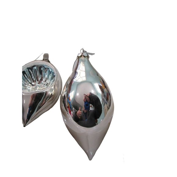 Dillards Trimmings Mercury Style Ornaments Silver Teardrop Blue Reflector NIB - Picture 16 of 16